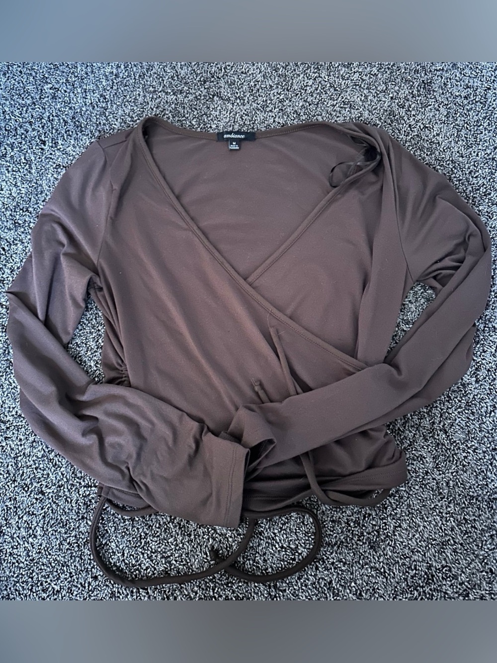 Women’s Long Sleeve Top Size Medium 0081